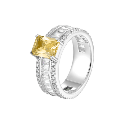 Bague de bande taille émeraude personnalisée
