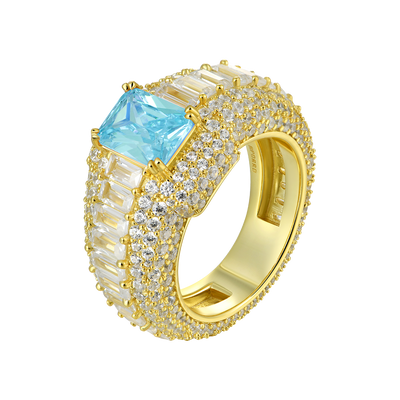 Individueller Ring im Smaragdschliff